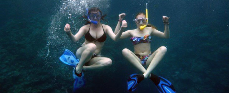 Snorkelling! It's relaxing.